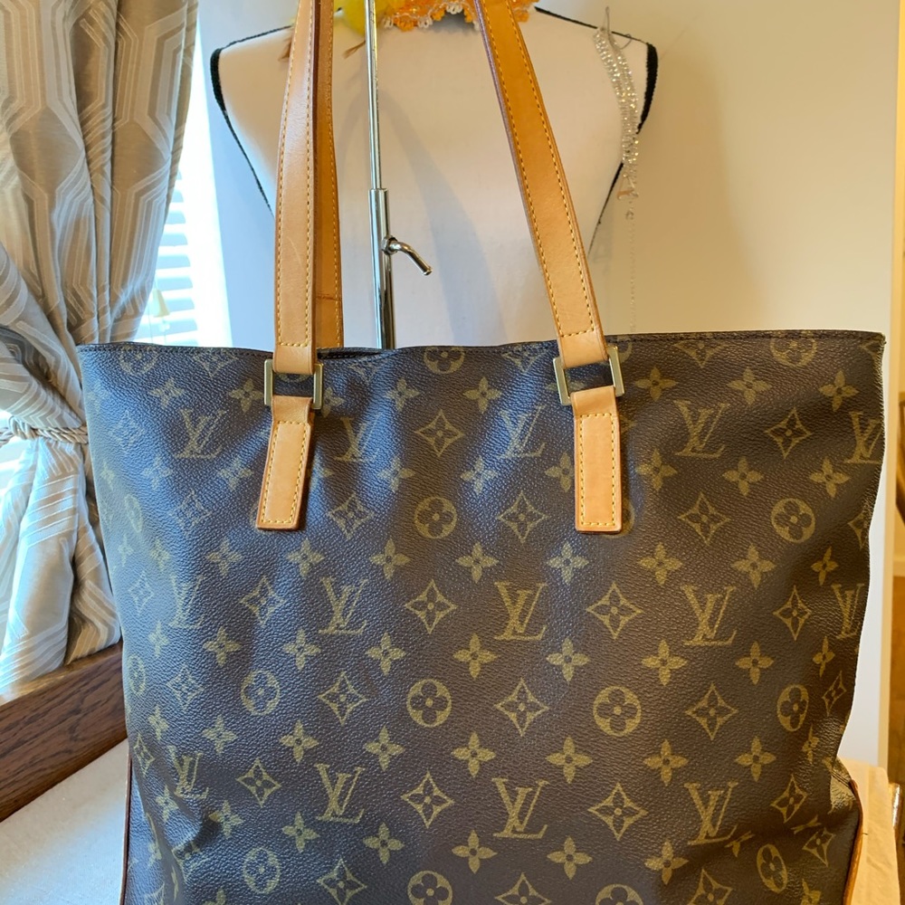 Authentic Louis Vuitton Cabas Mezzo